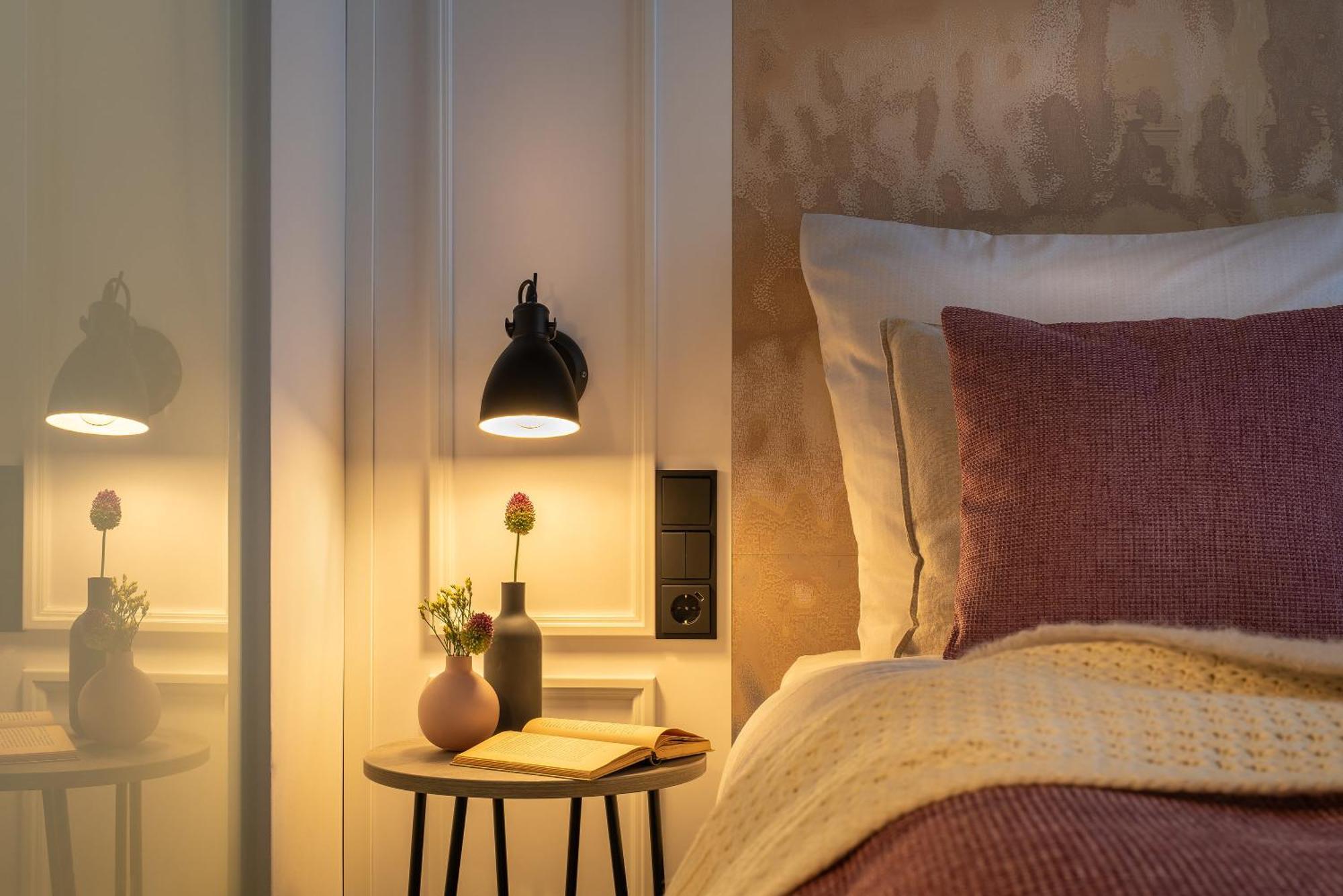 Standard Queen Room with Kitchenette,1646886459:JPEG